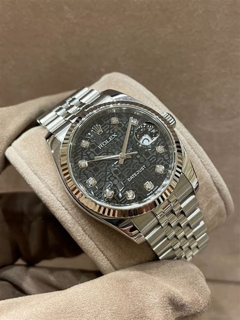 rolex datejust perde minuti|rolex datejust wrist.